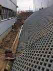 Betoninės trinkelės - šlaito sutvirtinimas